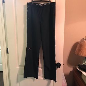 Women’s Under Armour Windpants